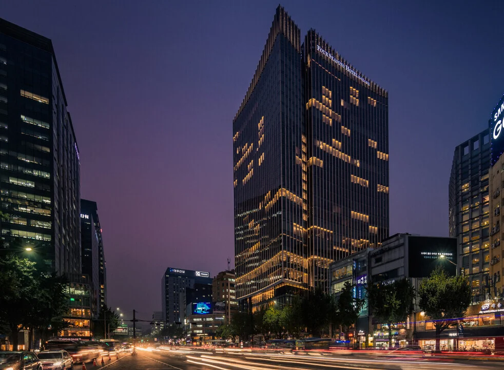 Your Gateway to Seoul: Experiencing Luxury at the Four Seasons Hotel Gwanghwamun